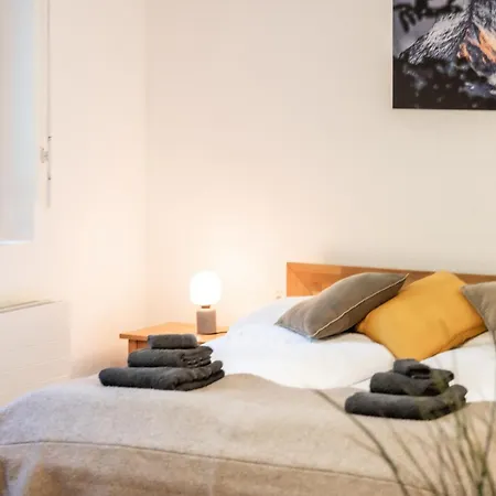Omis Apartment *